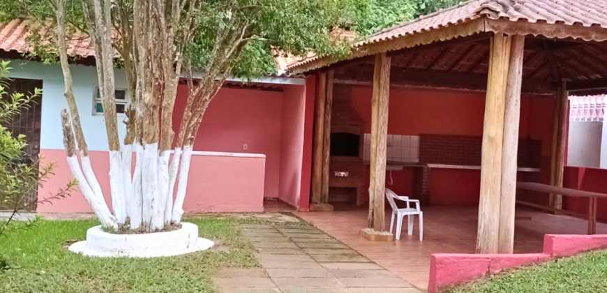 Linda Chácara à Venda – 2.700 m² em Suzano Descrição do Imóvel