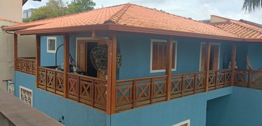 Casa de Alto Padrão à Venda em Ribeirão Pires | 4 Dormitórios, Piscina, Energia Solar e Área Gourmet | Aceita Permuta