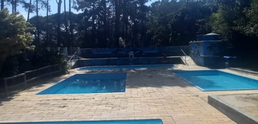 OPORTUNIDADE ÚNICA EM SUZANO – SÍTIO À VENDA OU ARRENDAMENTO – PORTEIRA FECHADA