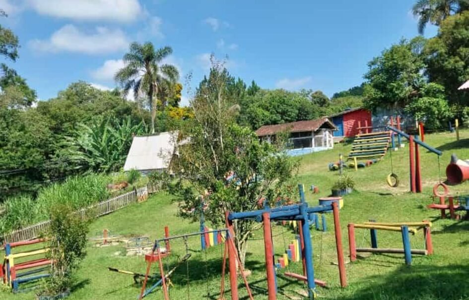 OPORTUNIDADE ÚNICA EM SUZANO – SÍTIO À VENDA OU ARRENDAMENTO – PORTEIRA FECHADA